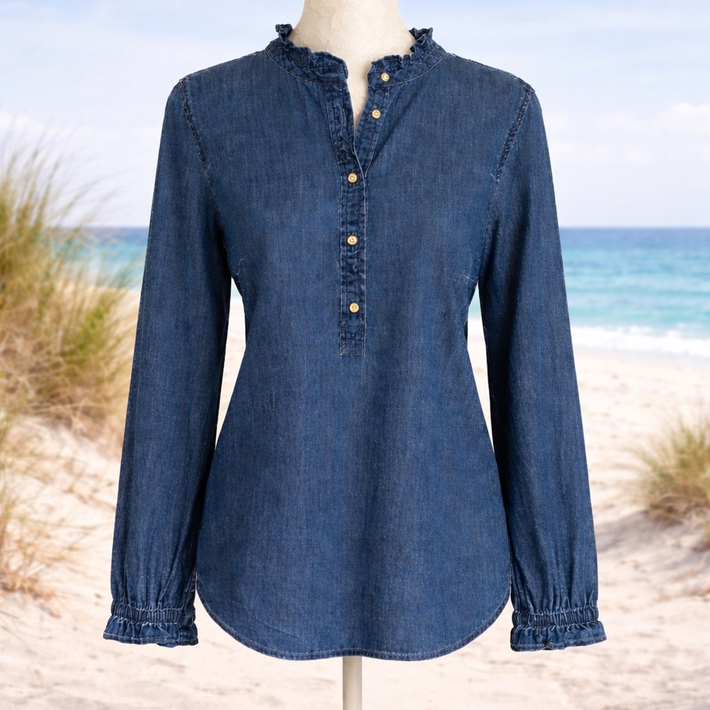 Talbots Stylish Lightweight Denim Top with glass buttons - Picture 2 of 6
